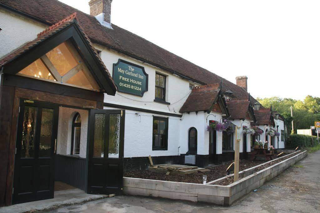 The May Garland Inn Hellingly Экстерьер фото