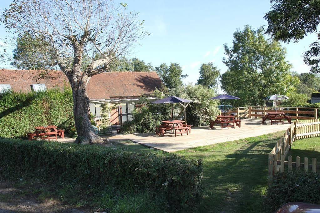 The May Garland Inn Hellingly Экстерьер фото
