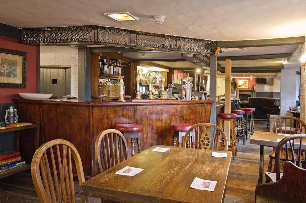 The May Garland Inn Hellingly Экстерьер фото